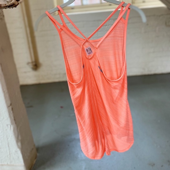 Champion work out tank top - Picture 2 of 2